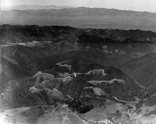 Illustration for article titled Before the Hollywood Sign Found Fame, Others Signs Dotted LA's Hillsides